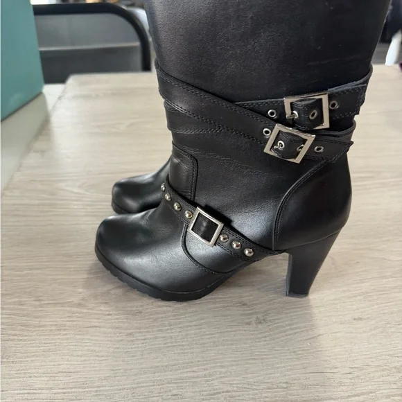 Ride Tecs Black Ankle Boots with Buckle Detail - Picture 6 of 8